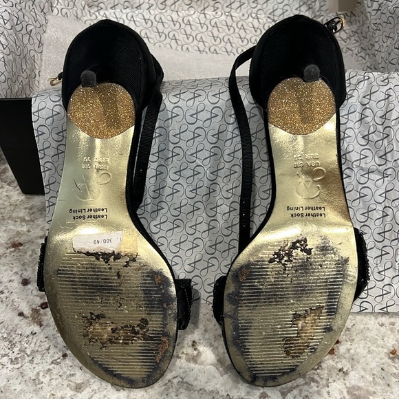 ADRIANNA PAPELL AERIN BLACK SHINY FAILL. SIZE 6M. Heel 2.5” - Picture 5 of 6